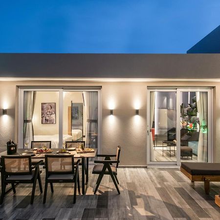 Maison Aqua Suite With Private Mini Pool Jacuzzi 헐소니소스 외부 사진