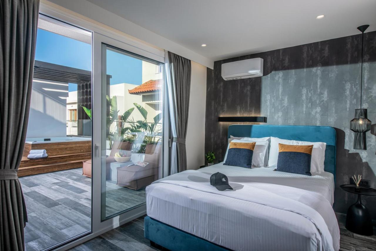 Maison Aqua Suite With Private Mini Pool Jacuzzi 헐소니소스 외부 사진
