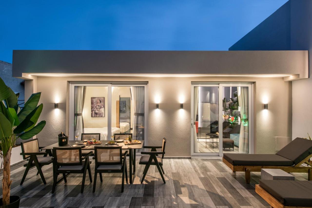 Maison Aqua Suite With Private Mini Pool Jacuzzi 헐소니소스 외부 사진