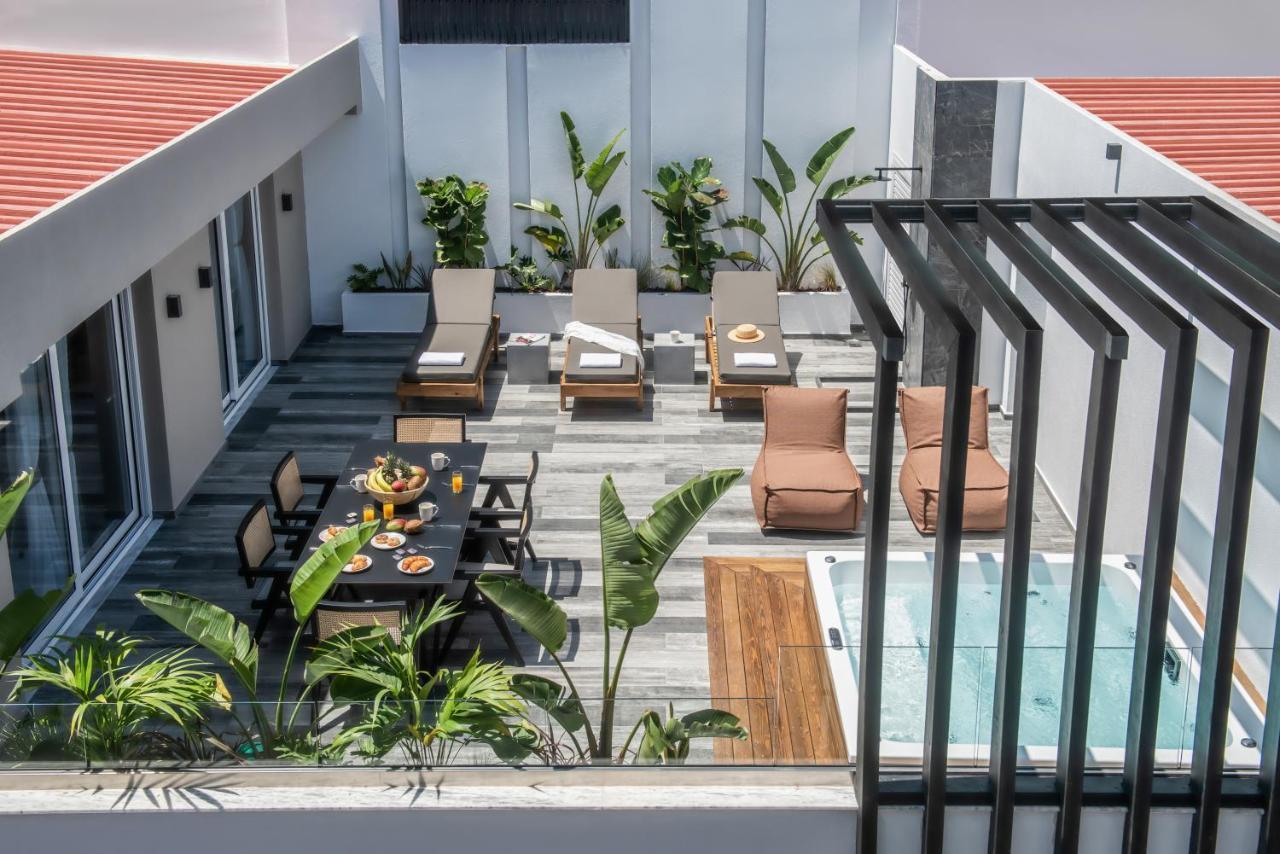 Maison Aqua Suite With Private Mini Pool Jacuzzi 헐소니소스 외부 사진